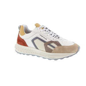 Ambitious sneaker camel